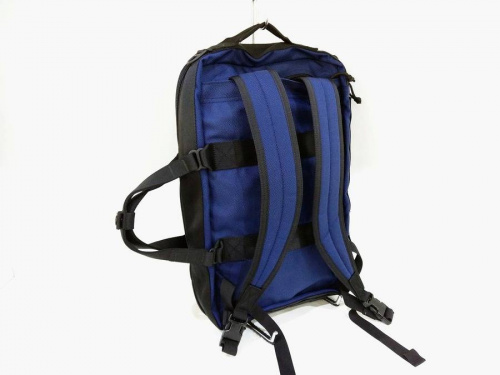 リュックのブリーフィング（BRIEFING）