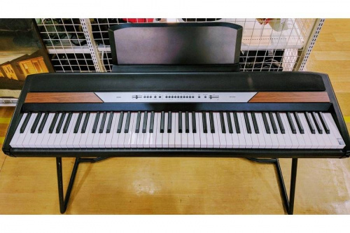 電子ピアノのKORG