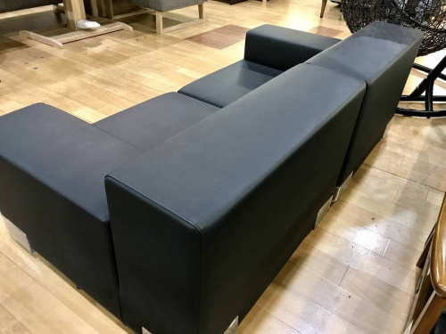 ソファーのKartell