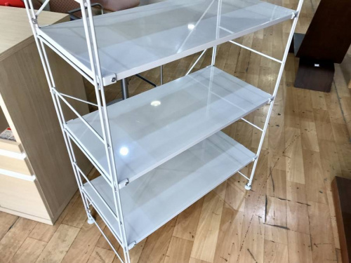 家具・インテリアのスチールシェルフ