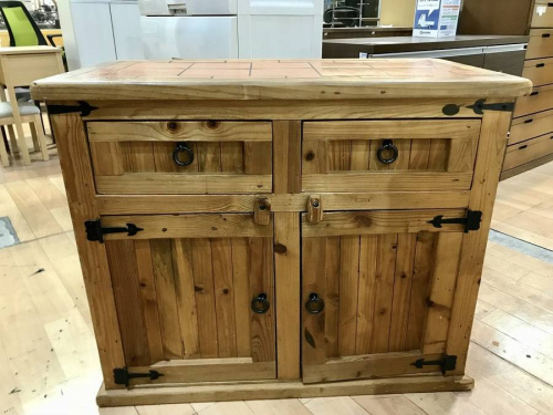 家具・インテリアのタイルカウンター