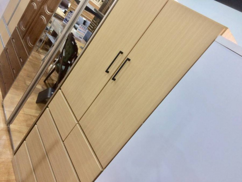 家具・インテリアのワードローブ
