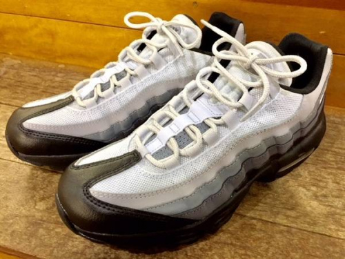 メンズファッションのシューズ