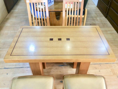 ダイニングセットのKOSUGA