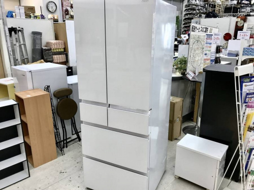 6ドア冷蔵庫のAQUA