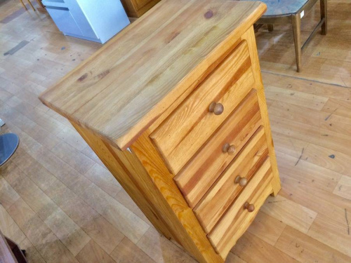 家具のチェスト
