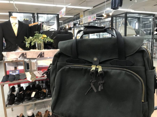 メンズファッションのビジネスバッグ