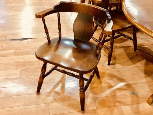 ダイニングセットの飛騨産業