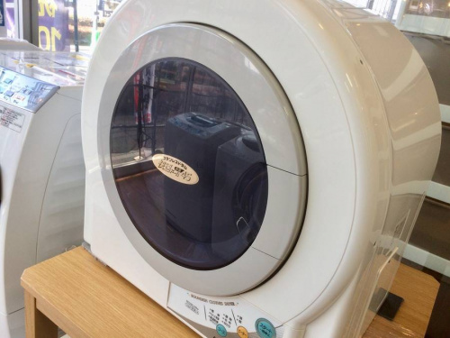 生活家電の衣類乾燥機