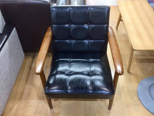 チェアのカリモク60