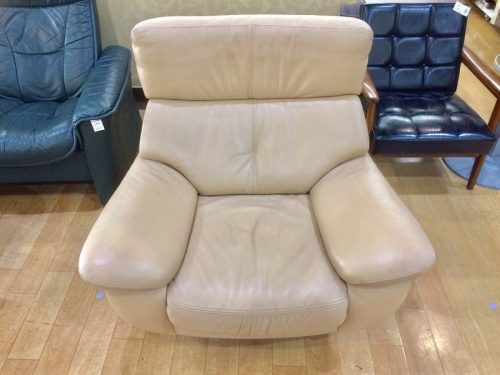 ソファのkarimoku