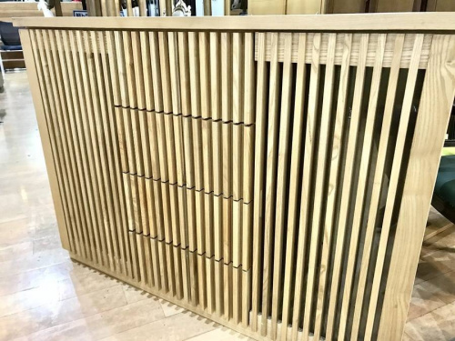 家具のキャビネット
