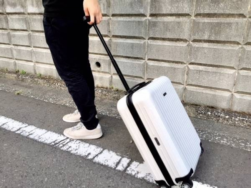 メンズファッションのRIMOWA