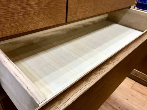 電話台のkarimoku