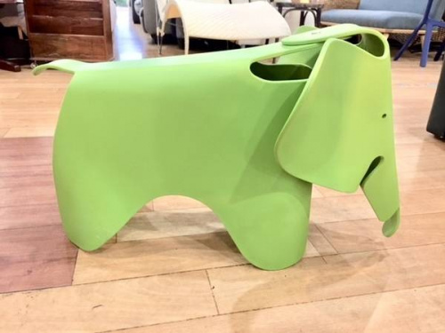 イームズ　リプロダクトの南大沢　家具
