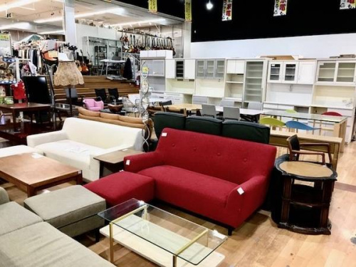 ソファのダイニング