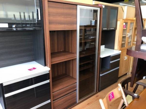 家具のカップボード・食器棚