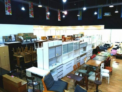 南大沢　家具の本棚