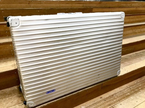 リモワのトパーズ