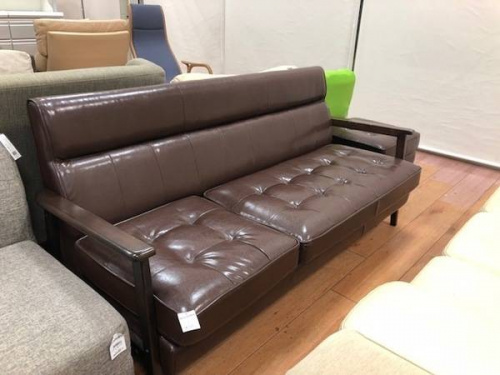 家具のソファ