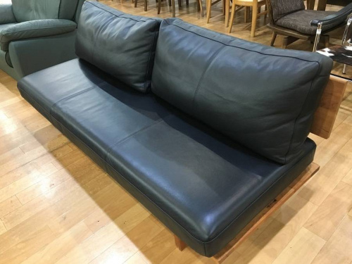 家具のソファ