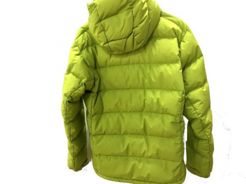 ジャケットのモンベル