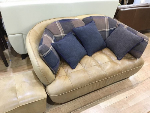家具のソファ