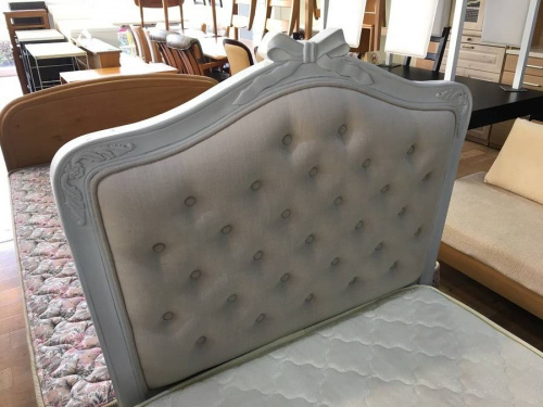 ベッドの中古家具