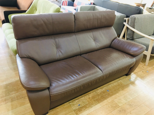 家具のソファ