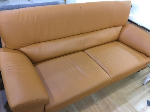 家具のソファ