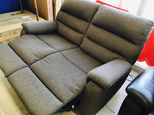 家具のソファ