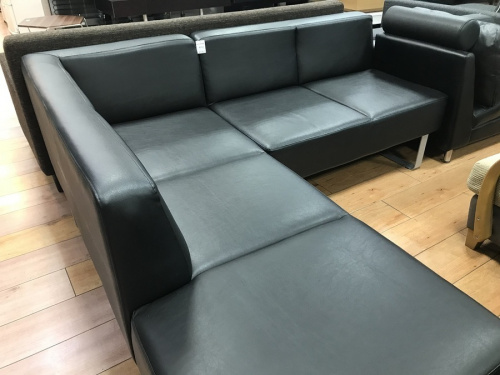 家具のソファ