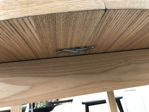 テーブルの南大沢　家具