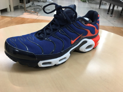 南大沢　スニーカー