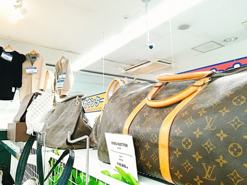 バッグのLOUIS VUITTON