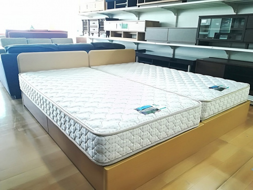 生活家具のベッド