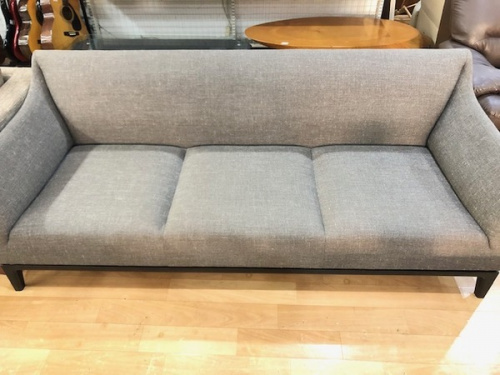 3人掛けのTIME　AND　STYLE