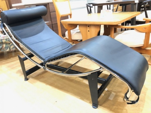 生活家具のソファ