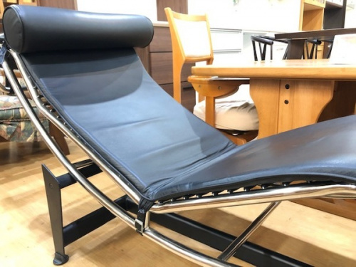 シェーズロングソファ　LC4の南大沢　家具