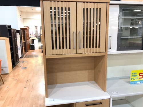 ソファのキッチンボード