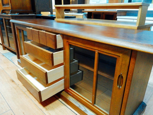 サイドボードのkarimoku