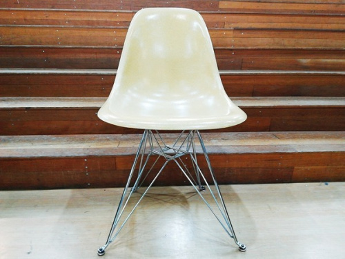 イスの2ndシェルチェア