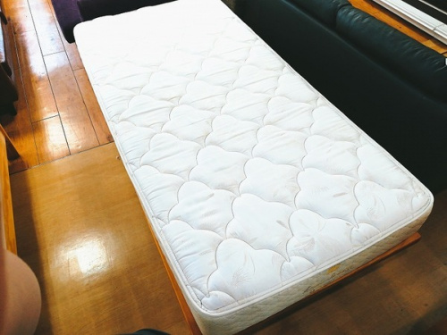 生活家具のベッド