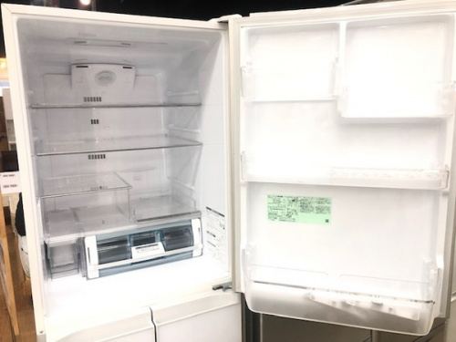 冷蔵庫の大型冷蔵庫