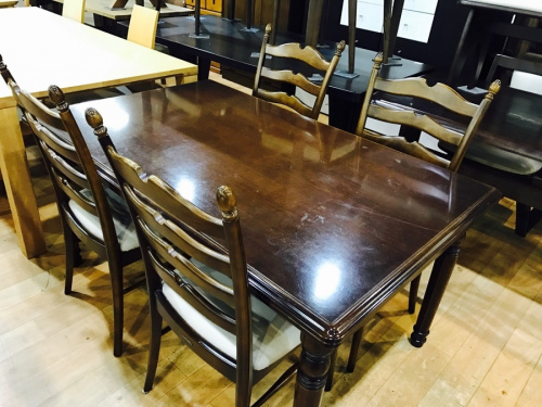 家具のダイニングセット