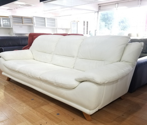 生活家具のレザーワールド