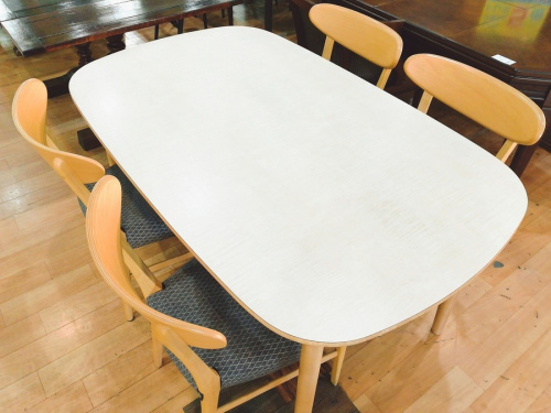 生活家具のテーブル　ダイニングテーブル　ダイニングセット