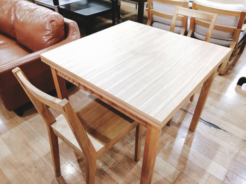 生活家具　テーブルのダイニングテーブル　ダイニングセット　エクステンション　無垢材テーブル