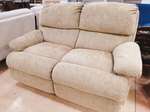 家具　ソファーの2人掛けソファー　IDC大塚家具