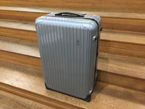 バッグ　キャリーバッグのスーツケース